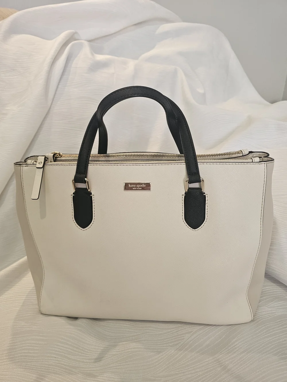 kate spade Laurel Way Leighann Cream Leather Tote with Black Handles